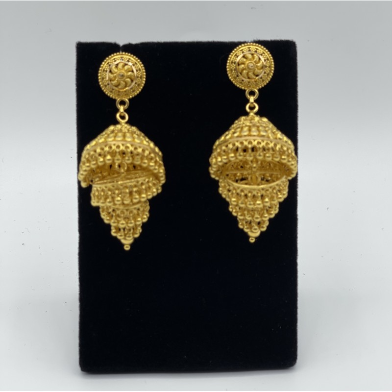 22k Yellow Gold Earrings Set