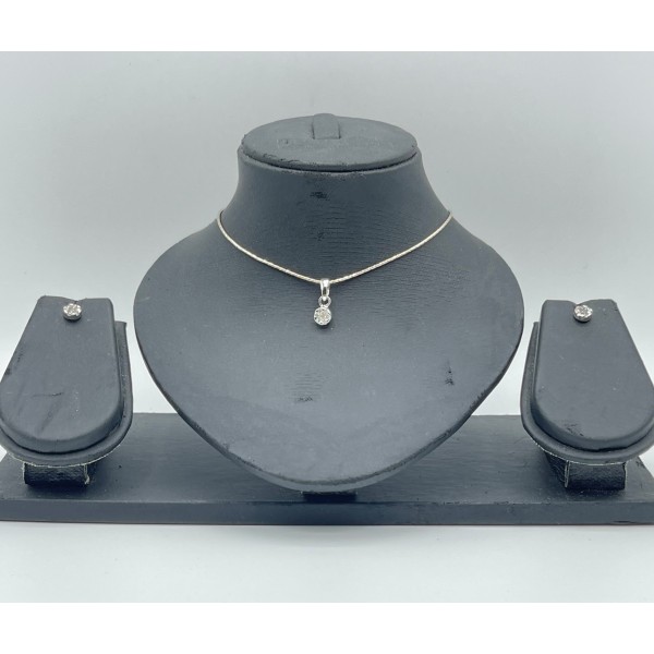 18k White Gold Small Diamond Necklace Set 