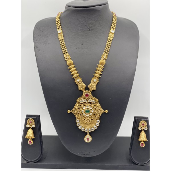 22k Yellow Gold Antique Long Necklace Set with Kundan