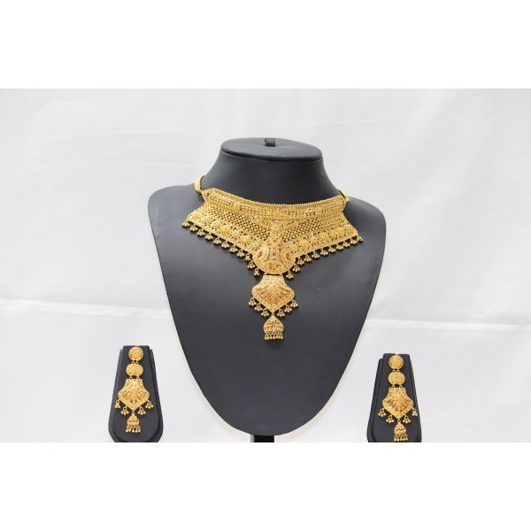 22k Yellow Gold Chokar Necklace Set 